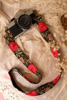 Bagstrap/phonestrap donker rood - La N&#039;atelier