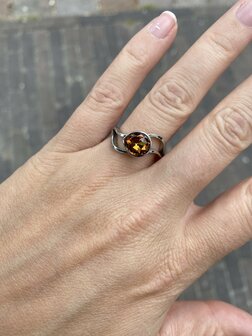 Steentje twisted Raindrop stone Smoked Amber zilver 9,5 mm TME4 - Melano