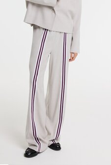 Broek Tyra high waisted beige met paarse streep aan de voorkant - Refined Department