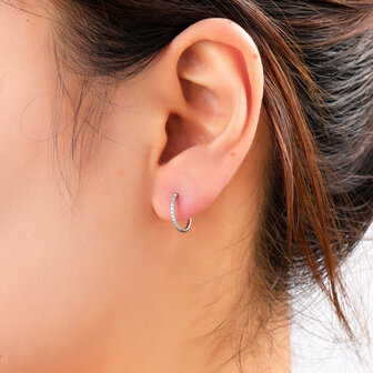 Oorbellen E61066-1 steentjes hoops 10mm zilver - Day&amp;Eve