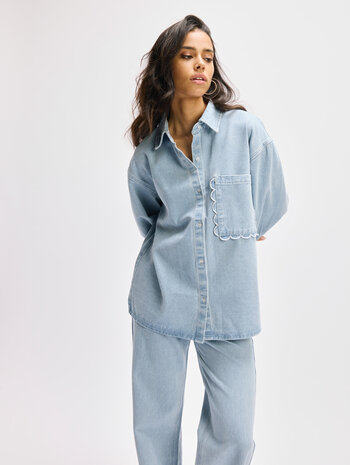 Denim blouse met detail op de borst Jealy blauw - Refined Department