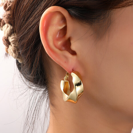 Oorbellen E55065-2 Big twisted hoop goud - Day&Eve