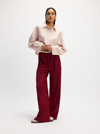 Broek met wijde pijpen Mara bordeaux rood - Refined Department