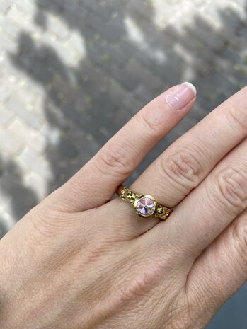 Steentje twisted Glossy Light Rose 6 mm goud TMB8 - Melano