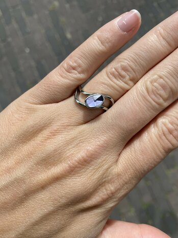 Steentje twisted Cloudy Oval stone lavender 9 mm zilver TMF3 - Melano