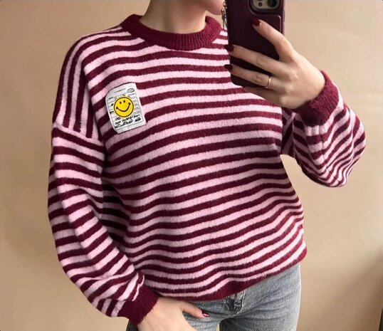 Trui gestreept met smiley roze / rood