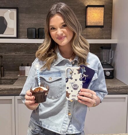 Telefoonhoesje Iphone cool girl (MIM x Kayleigh) - Mim Amsterdam