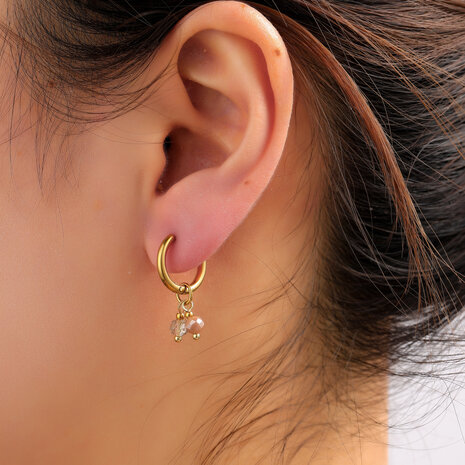 Oorbellen E61148-3 twee beige kraaltjes goud - Day&Eve