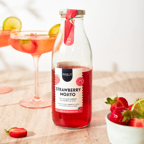 Strawberry mojito cocktail - Pineut