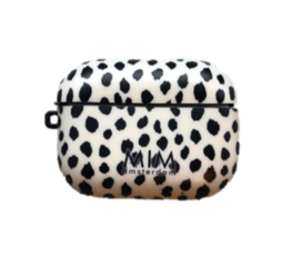 Spotty dotty airpod case - MIM Amsterdam Spotty dotty airpod case - MIM Amsterdam