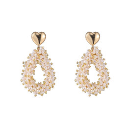 Oorbellen E3618-08 heart beads drop white- Day&Eve Oorbellen E3618-08 heart beads drop white- Day&Eve